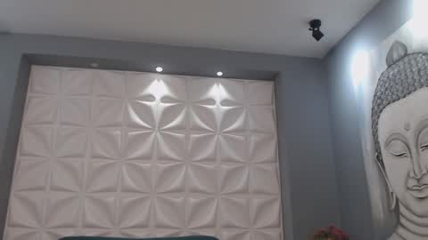 Arohom Lester online show from 10/27/25, 11:14