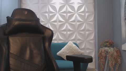 Arohom Lester online show from 10/29/25, 11:01