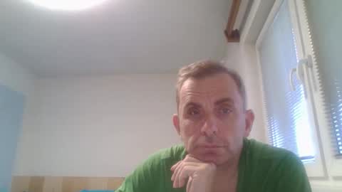 aromannn online show from 11/27/25, 02:19