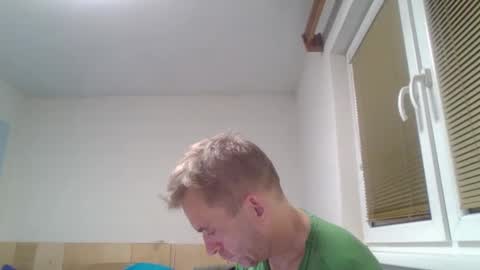 aromannn online show from 12/05/25, 04:25