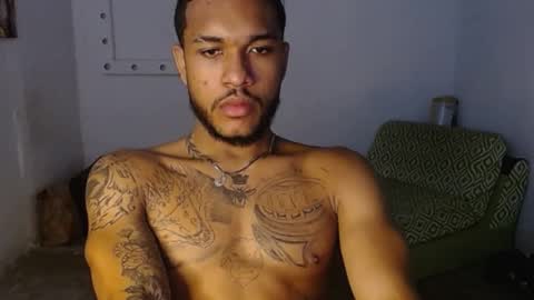 Snapshot of aron_7 chatting on 03/10/25, 04:49 aron_7 online show from 03/10/25, 04:49