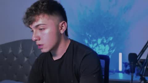 aron__cooper online show from 02/24/25, 02:30