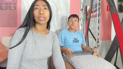 Alexa  Aron online show from 02/08/25, 01:22