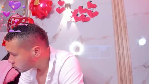 Snapshot of aron_and_molly chatting on 02/15/26, 12:14 aron and molly online show from 02/15/26, 12:14