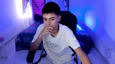 Aaron online show from 10/03/25, 07:55