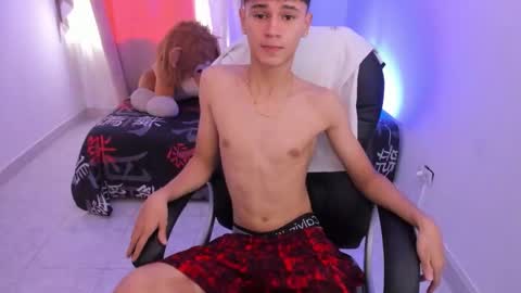 Aaron online show from 02/04/26, 08:14