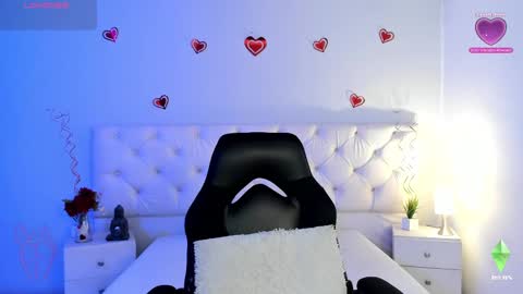 Aron cruz  online show from 03/07/25, 01:40