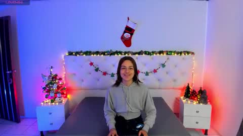 Aron cruz  online show from 12/22/25, 12:46