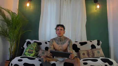 Snapshot of aron_ford chatting on 03/09/26, 03:16 Aron ford online show from 03/09/26, 03:16