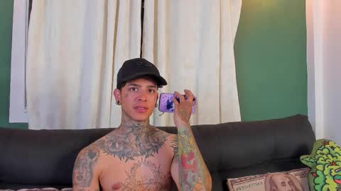 Snapshot of aron_ford chatting on 03/12/26, 01:23 Aron ford online show from 03/12/26, 01:23