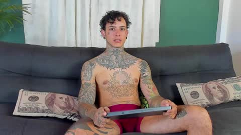 Snapshot of aron_ford chatting on 03/31/26, 02:13 Aron ford online show from 03/31/26, 02:13