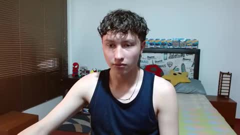 Snapshot of aron_miller18 chatting on 01/20/25, 08:40 Aaron online show from 01/20/25, 08:40