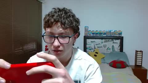 Snapshot of aron_miller18 chatting on 01/24/25, 02:19 Aaron online show from 01/24/25, 02:19