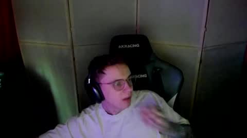 biggest penis  online show from 03/12/25, 02:01