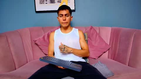 aron_pulse online show from 04/01/26, 01:52