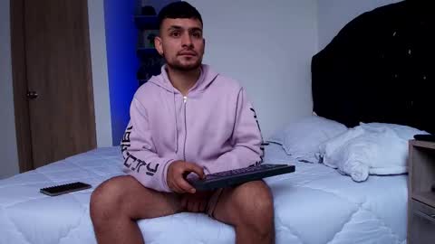 Aron Santoro online show from 02/09/26, 05:17