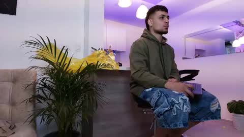 Aron Santoro online show from 03/12/26, 05:19