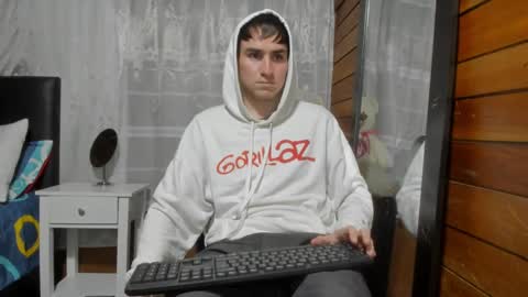 Snapshot of arongfranco chatting on 02/12/25, 02:35 Aron G Franco online show from 02/12/25, 02:35