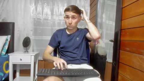 Snapshot of arongfranco chatting on 02/25/25, 03:09 Aron G Franco online show from 02/25/25, 03:09