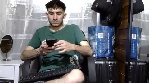 Snapshot of arongfranco chatting on 09/09/25, 04:50 Aron G Franco online show from 09/09/25, 04:50