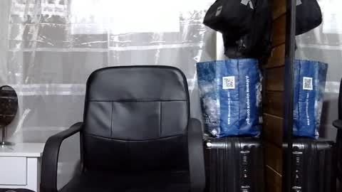 Snapshot of arongfranco chatting on 09/17/25, 07:04 Aron G Franco online show from 09/17/25, 07:04