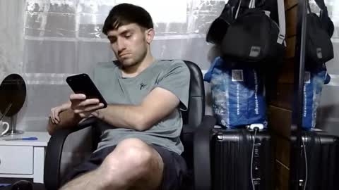 Snapshot of arongfranco chatting on 10/07/25, 10:51 Aron G Franco online show from 10/07/25, 10:51