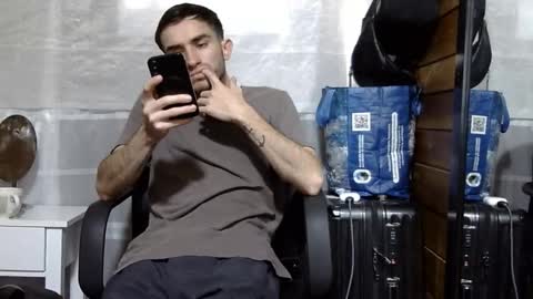 Snapshot of arongfranco chatting on 11/10/25, 03:55 Aron G Franco online show from 11/10/25, 03:55