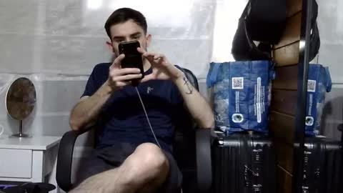 Snapshot of arongfranco chatting on 11/12/25, 03:56 Aron G Franco online show from 11/12/25, 03:56