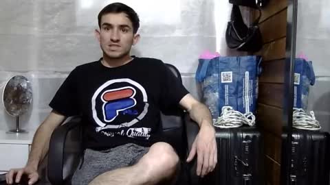 Snapshot of arongfranco chatting on 11/18/25, 06:01 Aron G Franco online show from 11/18/25, 06:01