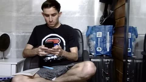 Snapshot of arongfranco chatting on 11/20/25, 06:29 Aron G Franco online show from 11/20/25, 06:29