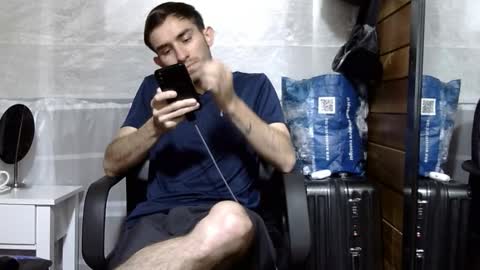 Snapshot of arongfranco chatting on 11/27/25, 06:10 Aron G Franco online show from 11/27/25, 06:10