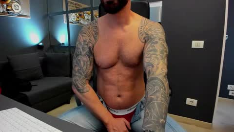 AronGrant online show from 12/09/24, 11:04