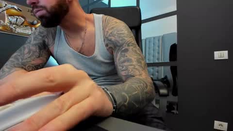 AronGrant online show from 12/13/24, 11:02