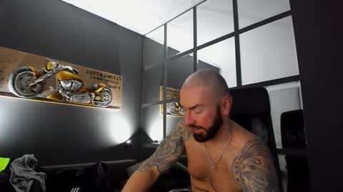 AronGrant online show from 01/18/25, 09:02