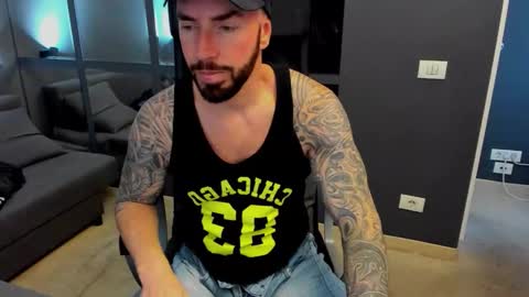 AronGrant online show from 12/19/25, 10:00