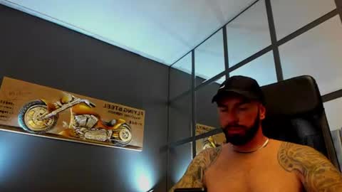 Snapshot of arongrant chatting on 06/29/26, 09:26 AronGrant online show from 06/29/26, 09:26