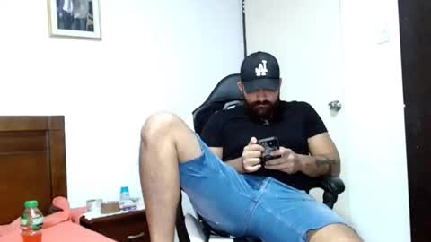 aronmiller online show from 10/21/25, 05:13