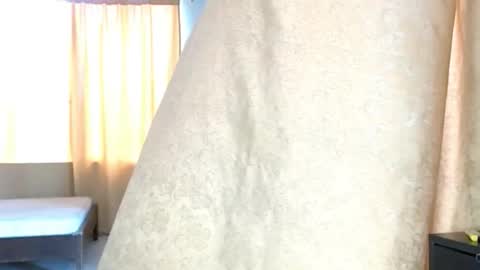 aronmiller online show from 12/04/25, 06:49