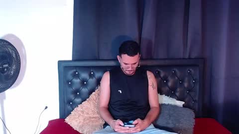 Adrian online show from 10/12/25, 07:35