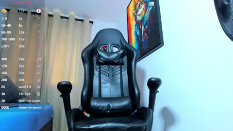Snapshot of aronvillegas chatting on 06/06/26, 02:55 online show from 06/06/26, 02:55