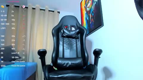 Snapshot of aronvillegas chatting on 06/07/26, 03:05 online show from 06/07/26, 03:05