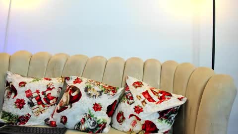 Snapshot of aroon_connor chatting on 12/03/25, 11:58 online show from 12/03/25, 11:58