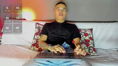 Snapshot of aroon_fit chatting on 03/01/26, 01:29 AROON HOT online show from 03/01/26, 01:29