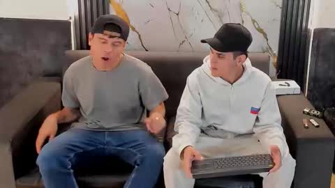 Aroon   online show from 04/02/26, 04:10