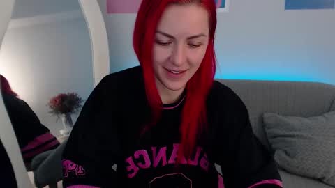 Snapshot of arri_ella chatting on 09/18/25, 01:18 arri_ella online show from 09/18/25, 01:18