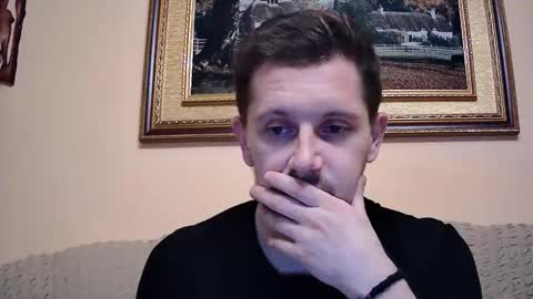 Snapshot of arromwilliam90 chatting on 11/23/25, 07:24 arromwilliam90 online show from 11/23/25, 07:24