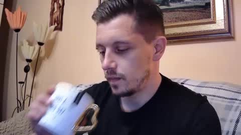 Snapshot of arromwilliam90 chatting on 06/15/26, 10:01 arromwilliam90 online show from 06/15/26, 10:01