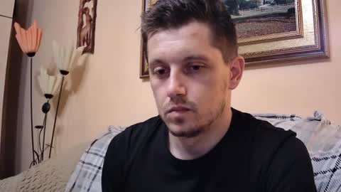 Snapshot of arromwilliam90 chatting on 06/26/26, 11:42 arromwilliam90 online show from 06/26/26, 11:42
