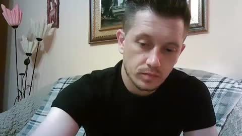 Snapshot of arromwilliam90 chatting on 07/17/26, 03:24 arromwilliam90 online show from 07/17/26, 03:24