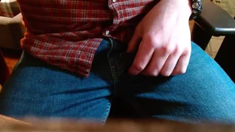 Snapshot of arrrr3 chatting on 12/07/24, 08:27 arrrr3 online show from 12/07/24, 08:27